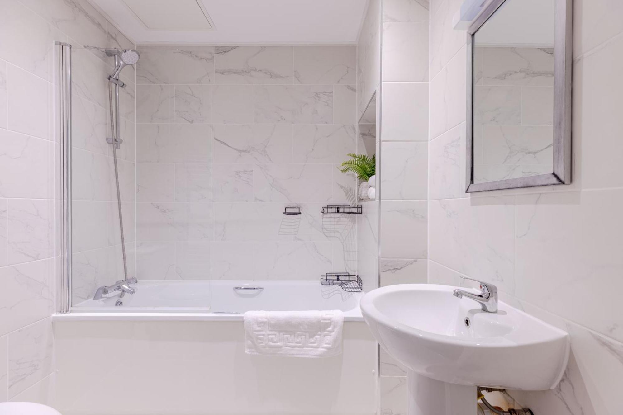 Vertigo Boutique Sleeps 4 London Кингстон на Темзе Экстерьер фото